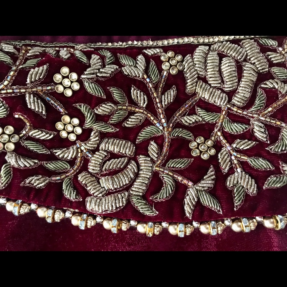 Indian Designer Suit / Gown - Picture 4 of 4